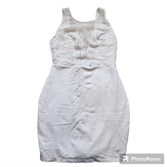 Lulus Dresses & Skirts - Lulus bodycon mini white dress